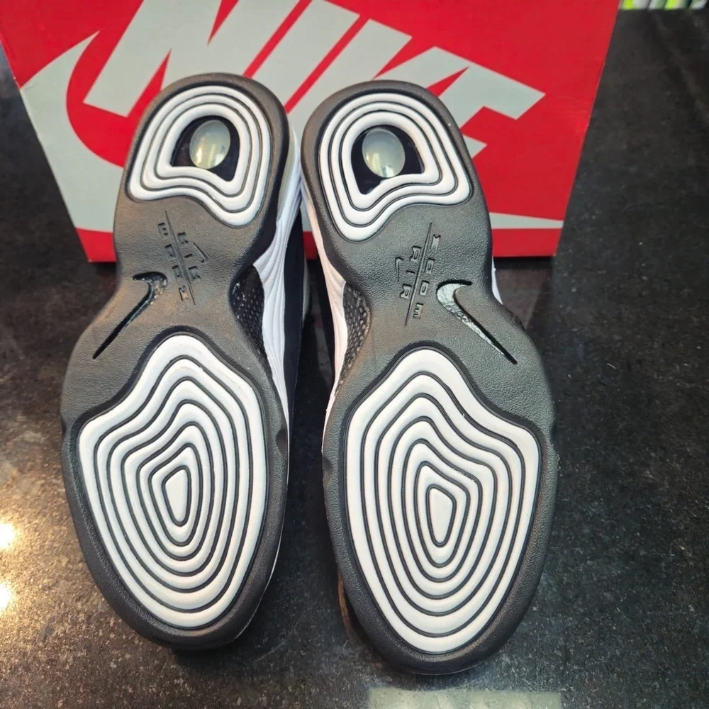 AIR PENNY 2 'PANDA' sz 8 white & black  Nwb